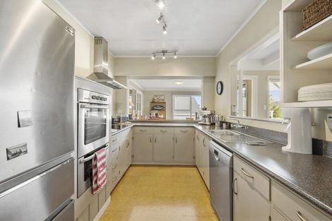 Photo of property in 42 Jubilee Road, Khandallah, Wellington, 6035