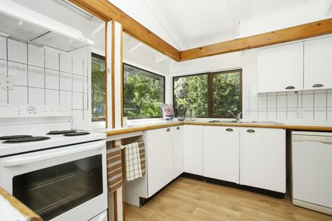 Photo of property in 54 Derwent Crescent, Titirangi, Auckland, 0604