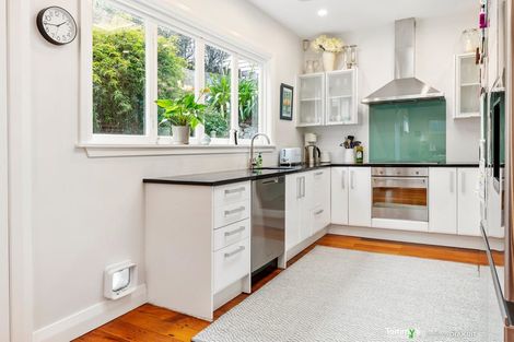 Photo of property in 89 Farnham Street, Mornington, Wellington, 6021