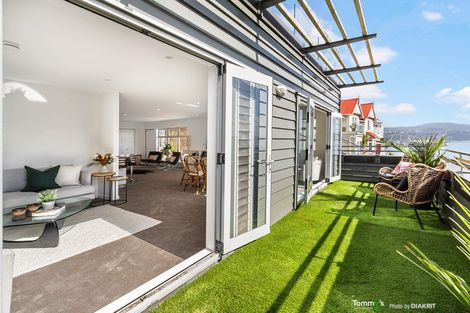 Photo of property in 14u3 Oriental Terrace, Oriental Bay, Wellington, 6011