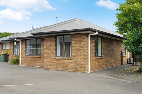 Photo of property in 1/240 Old Farm Road, Hillcrest, Hamilton, 3216