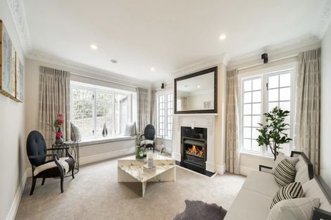 Photo of property in 29 Padnell Crescent, Paparangi, Wellington, 6037