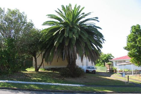 Photo of property in 26 Cutler Street, New Lynn, Auckland, 0600