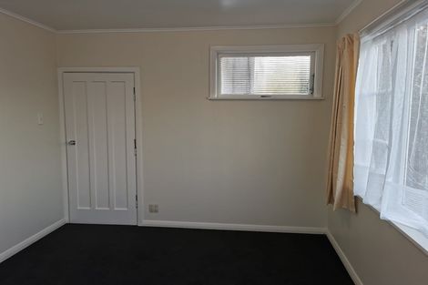 Photo of property in 5 Godley Street, Waterloo, Lower Hutt, 5011
