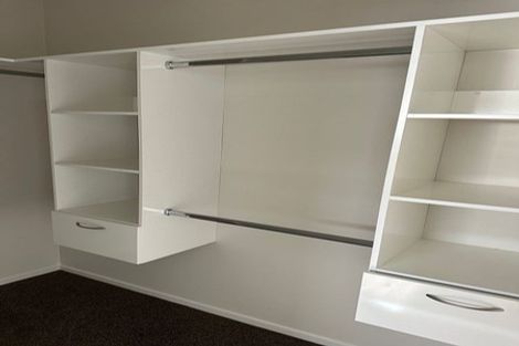 Photo of property in 77 Granville Drive, Massey, Auckland, 0614