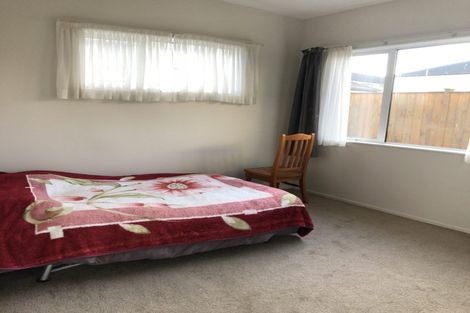 Photo of property in 1 Castlederg Drive, Flat Bush, Auckland, 2019