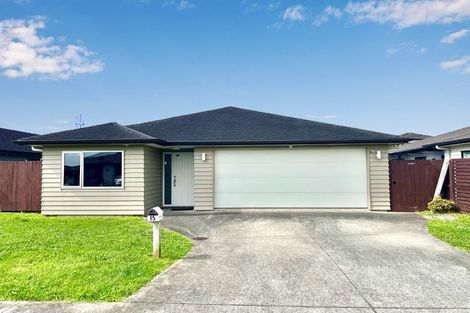Photo of property in 15 Yatterina Avenue, Takanini, 2112