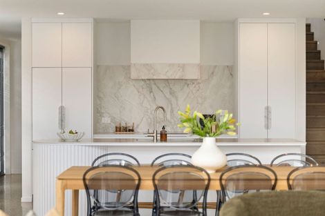 Photo of property in 10 Soudley Court, Jacks Point, Queenstown, 9371