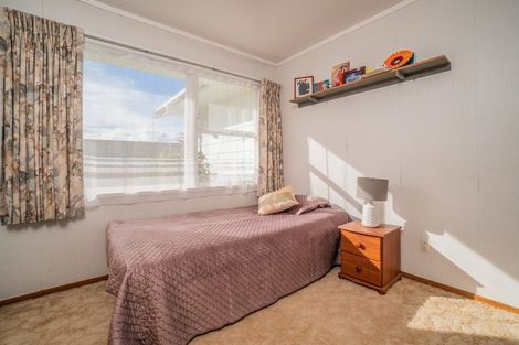 Photo of property in 15 Sunvue Road, Glen Eden, Auckland, 0602