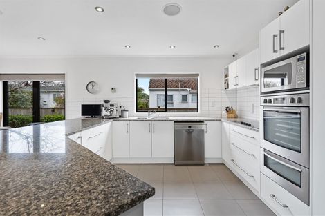 Photo of property in 73d Nile Road, Milford, Auckland, 0620