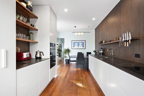 Photo of property in 6 Kowhai Street, Eastbourne, Lower Hutt, 5013
