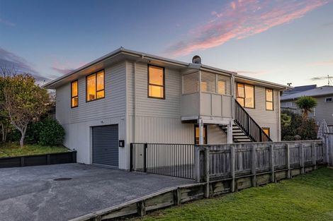 Photo of property in 16 Tuki Street, Titahi Bay, Porirua, 5022