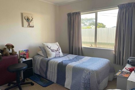 Photo of property in 6a Howard Road, Taradale, Napier, 4112