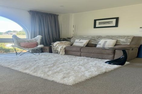 Photo of property in 2/59 Maxwelton Drive, Mairangi Bay, Auckland, 0630