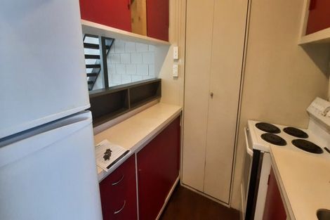 Photo of property in Paddington Apartments, 15u5 Mckinley Crescent, Brooklyn, Wellington, 6021