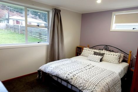 Photo of property in 21 Kahu Street, Ohura, 3926