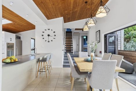 Photo of property in 131 Hinewa Road, Otumoetai, Tauranga, 3110