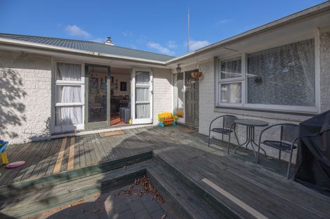 Photo of property in 11 Masham Road, Broomfield, Christchurch, 8042