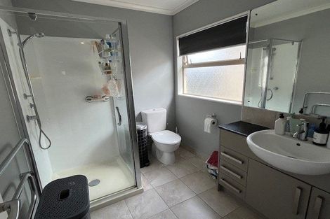 Photo of property in 26 Heidi Crescent, Flat Bush, Auckland, 2016