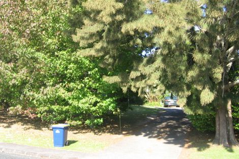 Photo of property in 21 Rosalind Road, Glenfield, Auckland, 0629