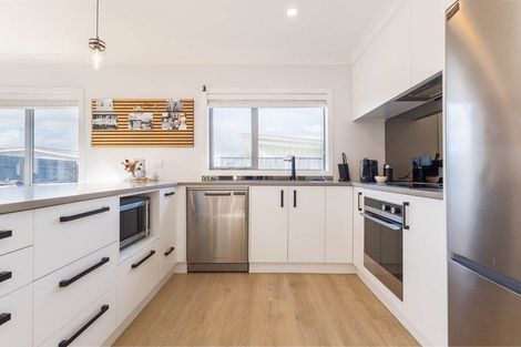 Photo of property in 19b Francis Road, Paraparaumu Beach, Paraparaumu, 5032