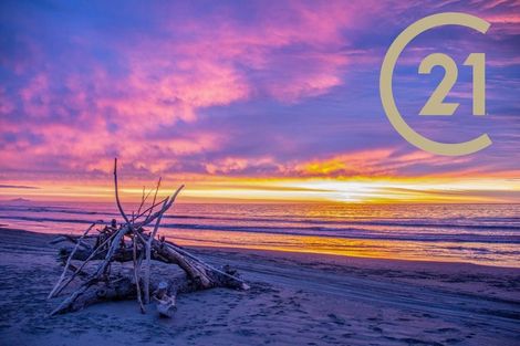 Photo of property in 3 Sandown Avenue, Himatangi Beach, Foxton, 4891