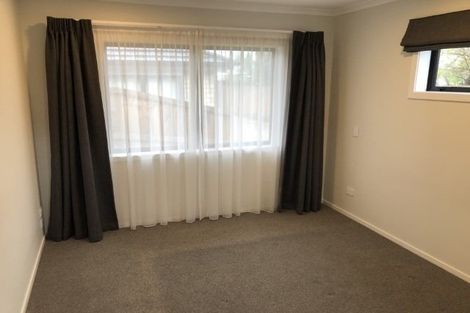 Photo of property in 10u2 Heath Street, Saint Andrews, Hamilton, 3200