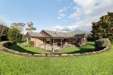 Photo of property in 8r Bradley Avenue, Pyes Pa, Tauranga, 3112