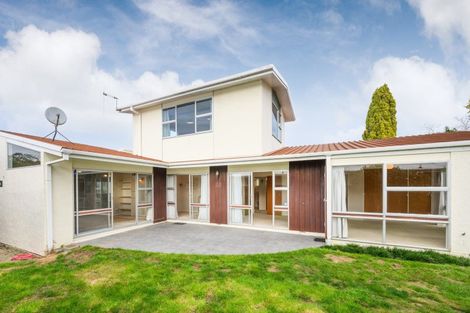 Photo of property in 24 Wikiriwhi Crescent, Awapuni, Palmerston North, 4412