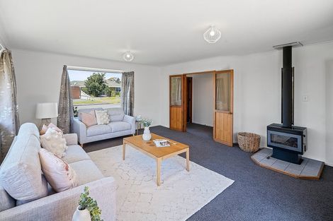 Photo of property in 10 Mull Place, Broomfield, Christchurch, 8042