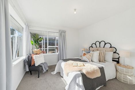 Photo of property in 2/6 Valerie Place, Redwood, Christchurch, 8051