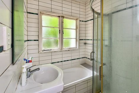 Photo of property in 27 Vine Street, Mangere East, Auckland, 2024