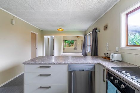 Photo of property in 53 Rua Road, Glen Eden, Auckland, 0602