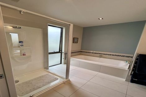 Photo of property in 4 Bovett Place, Wanaka, 9305