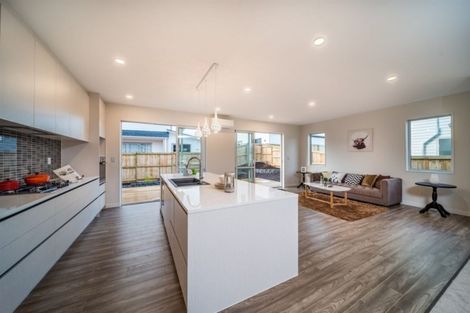 Photo of property in 15 Parkview Drive, Gulf Harbour, Whangaparaoa, 0930