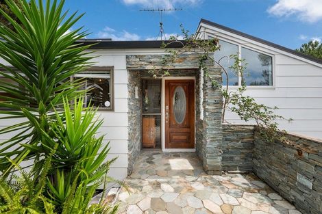 Photo of property in 5 Saddleback Rise, Murrays Bay, Auckland, 0630
