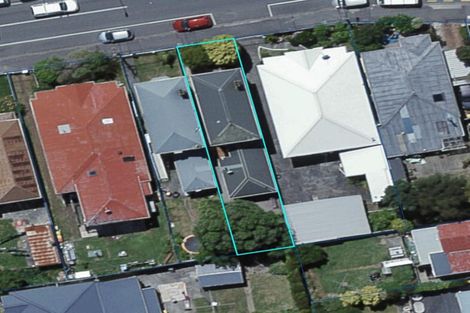 Photo of property in 100 Constable Street, Newtown, Wellington, 6021