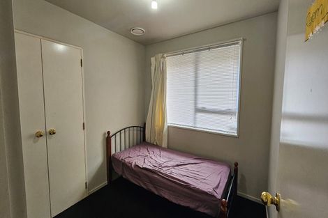 Photo of property in 15 Newnham Terrace, Upper Riccarton, Christchurch, 8041