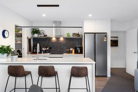 Photo of property in 10 Guano Crescent, Cromwell, 9310