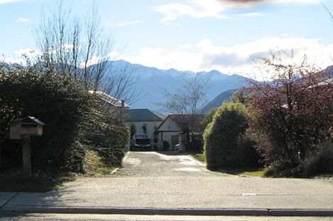 Photo of property in 6 Kings Drive, Wanaka, 9305