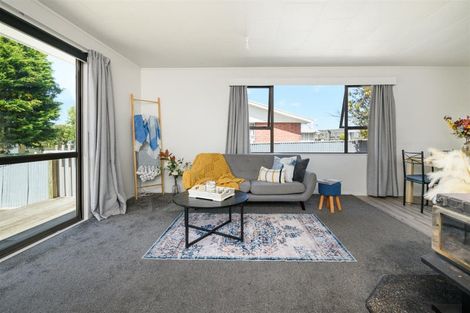 Photo of property in 24 Fergusson Street, Marton, 4710