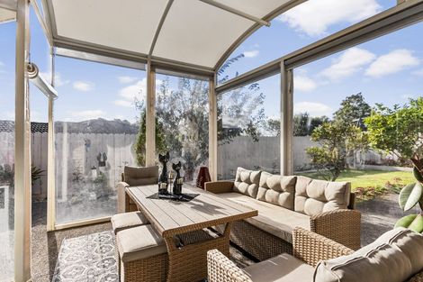 Photo of property in 11 Gendo Avenue, Henderson, Auckland, 0612