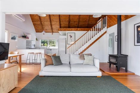 Photo of property in 164 Bambury Place, Onemana, Whangamata, 3691