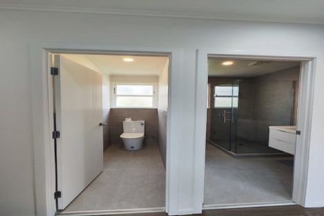 Photo of property in 11 Coletta Lane, Te Atatu South, Auckland, 0610