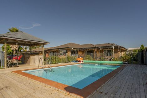 Photo of property in 2 Mayfair Close, Whitianga, 3510