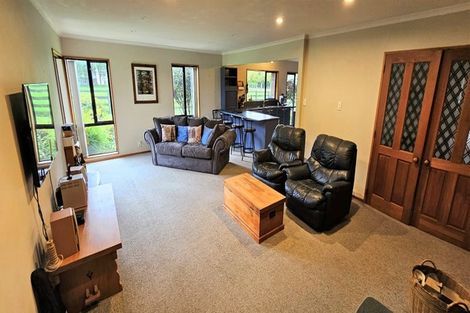 Photo of property in 15 Guys Road, Yaldhurst, Christchurch, 7676