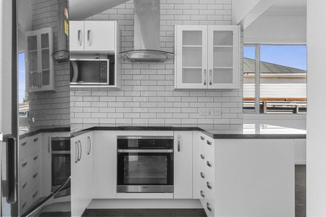 Photo of property in 32 Wilson Street, Islington, Christchurch, 8042