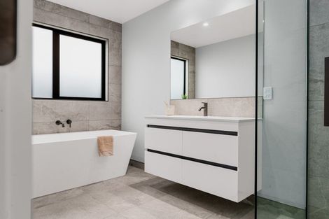 Photo of property in 52 Hugo Shaw Drive, Cambridge, 3434