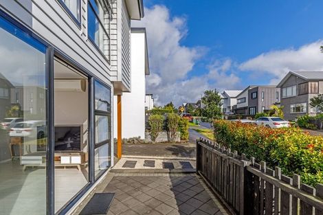 Photo of property in 10 Tihema Lane, Westgate, Auckland, 0614