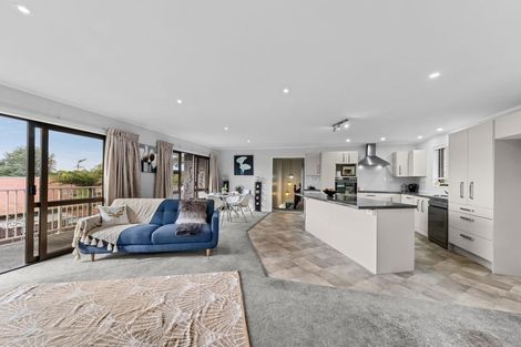 Photo of property in 17 Pukekohatu Street, Waitara, 4320